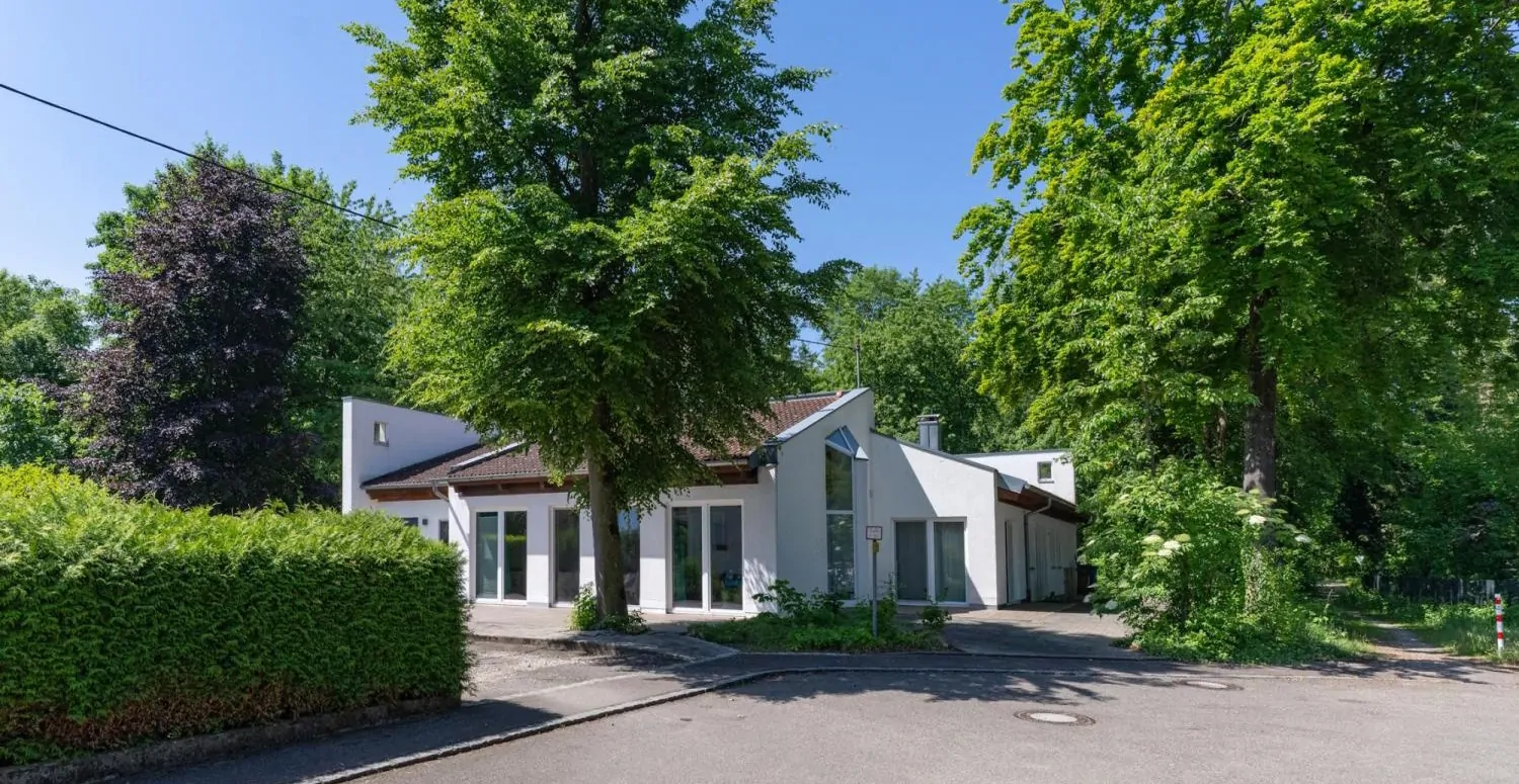 Einzigartige Waldrandvilla in Alleinlage – Ein Rückzugsort für höchste Ansprüche