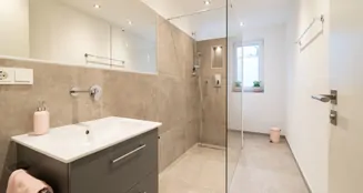 von_poll_real_estate_property_24248147.1_image_11