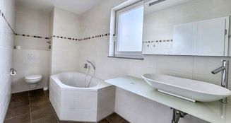 von_poll_real_estate_property_25122098_image_3