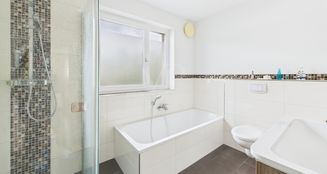 von_poll_real_estate_property_25122100_image_7