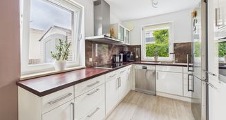 von_poll_real_estate_property_25122100_image_4