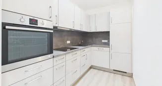 von_poll_real_estate_property_25122103_image_4