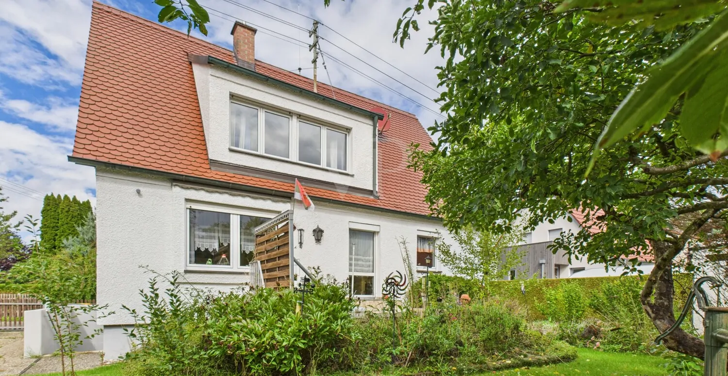 Gemütliches Einfamilienhaus auf einem großen Grundstück