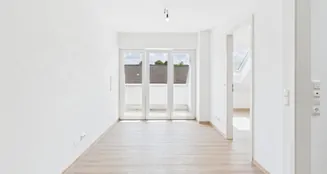 von_poll_real_estate_property_25122102_image_0