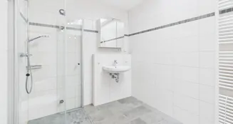 von_poll_real_estate_property_25122102_image_8