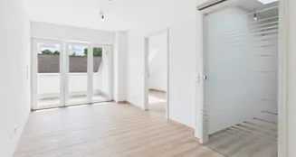 von_poll_real_estate_property_25122102_image_2