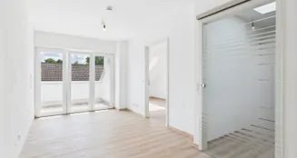 von_poll_real_estate_property_25122102_image_2