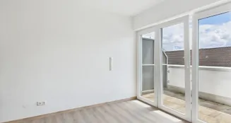 von_poll_real_estate_property_25122102_image_3