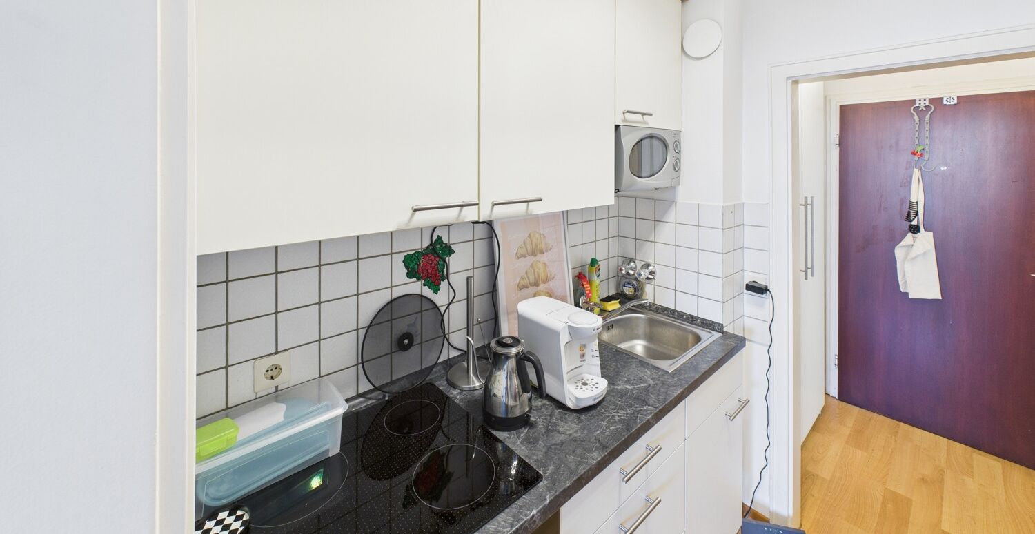 Komplett möbliertes 1-Zimmer-Appartment im Zentrum von Augsburg