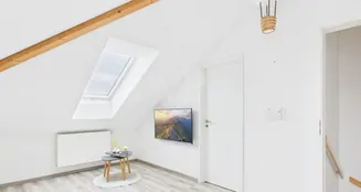 von_poll_real_estate_property_25122123_image_8