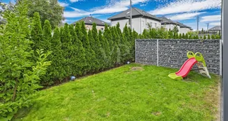 von_poll_real_estate_property_25122123_image_12