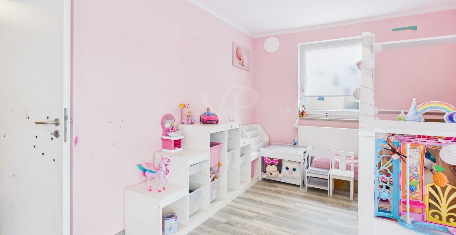 Moderne Doppelhaushälfte in beliebter, ruhiger Lage