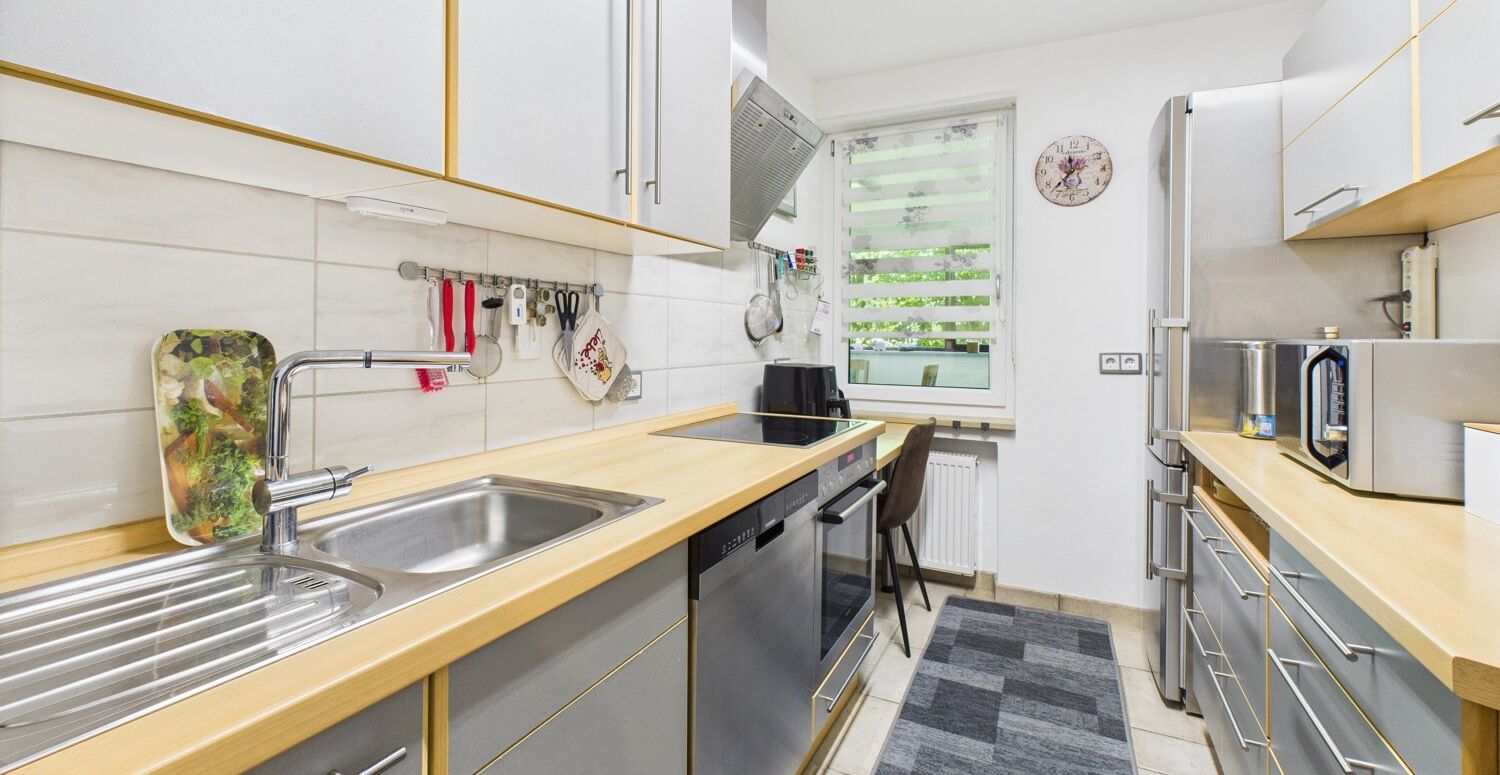 Mitten in Göggingen - 3 Zimmerwohnung mit Wintergarten