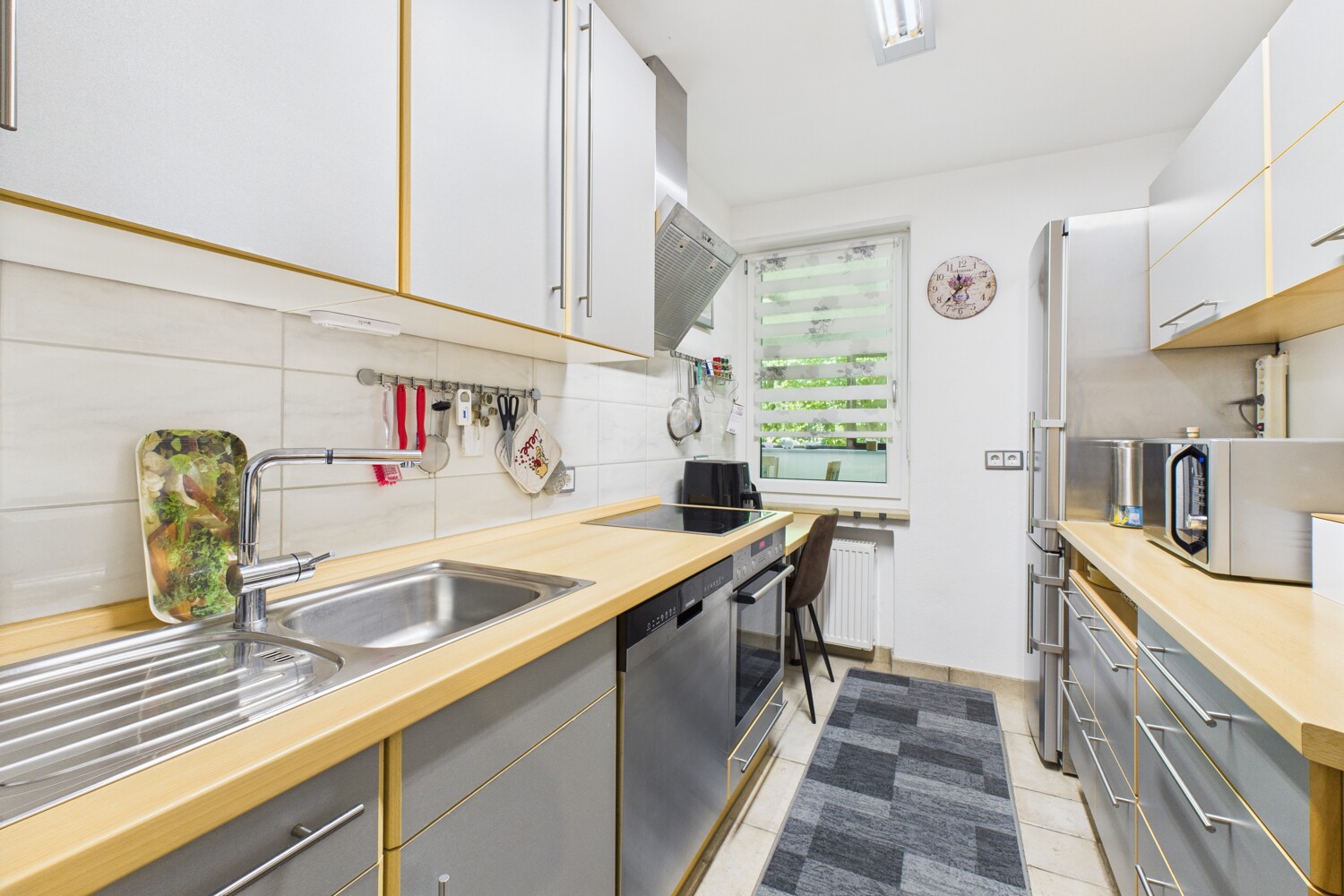 Mitten in Göggingen - 3 Zimmerwohnung mit Wintergarten