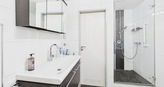 von_poll_real_estate_property_25122108_image_0