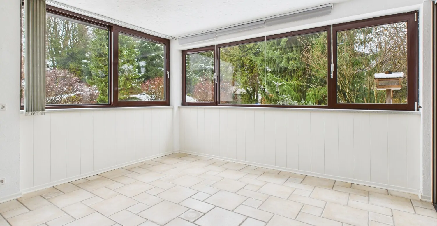 Ruhige 3-Zimmer-Wohnung mit Wintergarten inkl. Tiefgaragenstellplatz