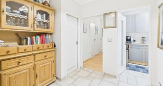 von_poll_real_estate_property_25122108_image_3