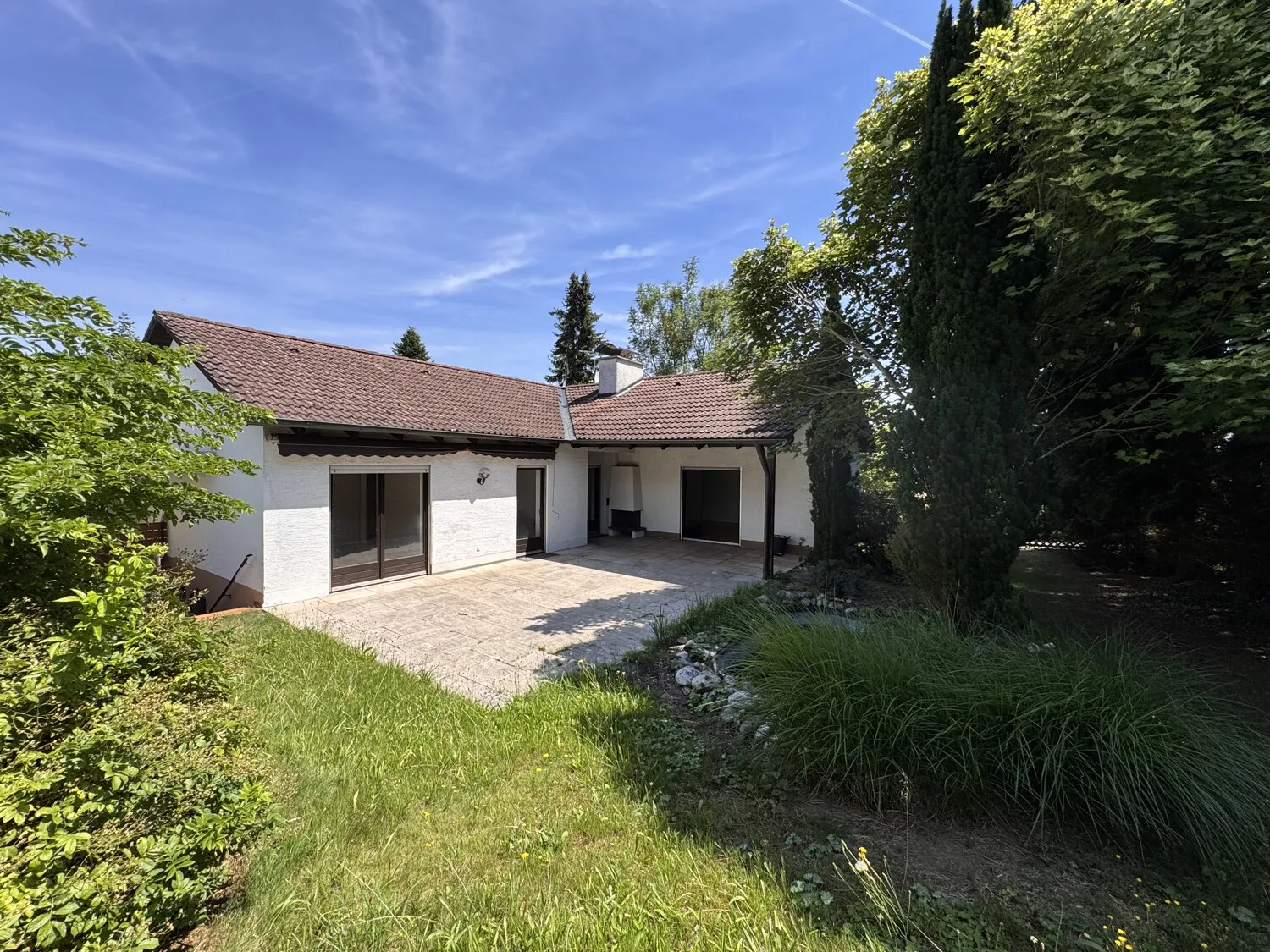 RESERVIERT: Attraktives Einfamilienhaus in Diedorf – Helles, großzügiges und gepflegtes Wohnen