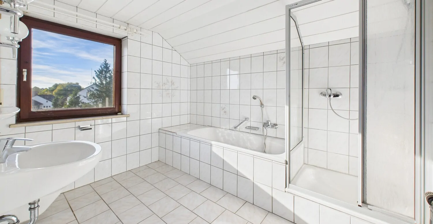 Badezimmer DG