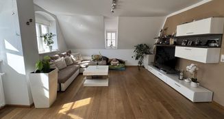 von_poll_real_estate_property_25122118_image_0