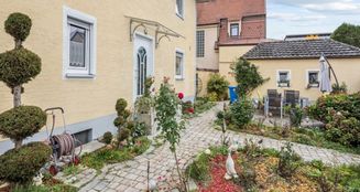 von_poll_real_estate_property_25122138_image_0