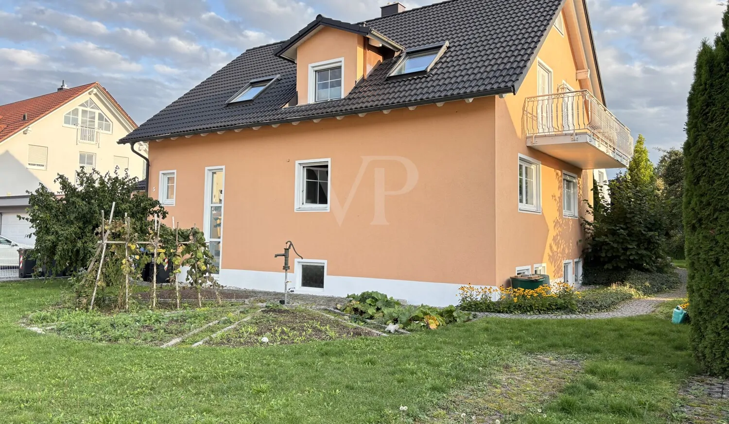 Großzügiges Wohnen in guter Nachbarschaft