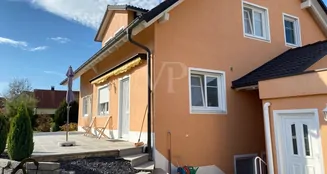 von_poll_real_estate_property_25122125_image_2