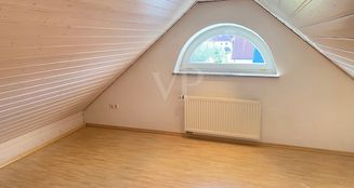 von_poll_real_estate_property_25122125_image_10