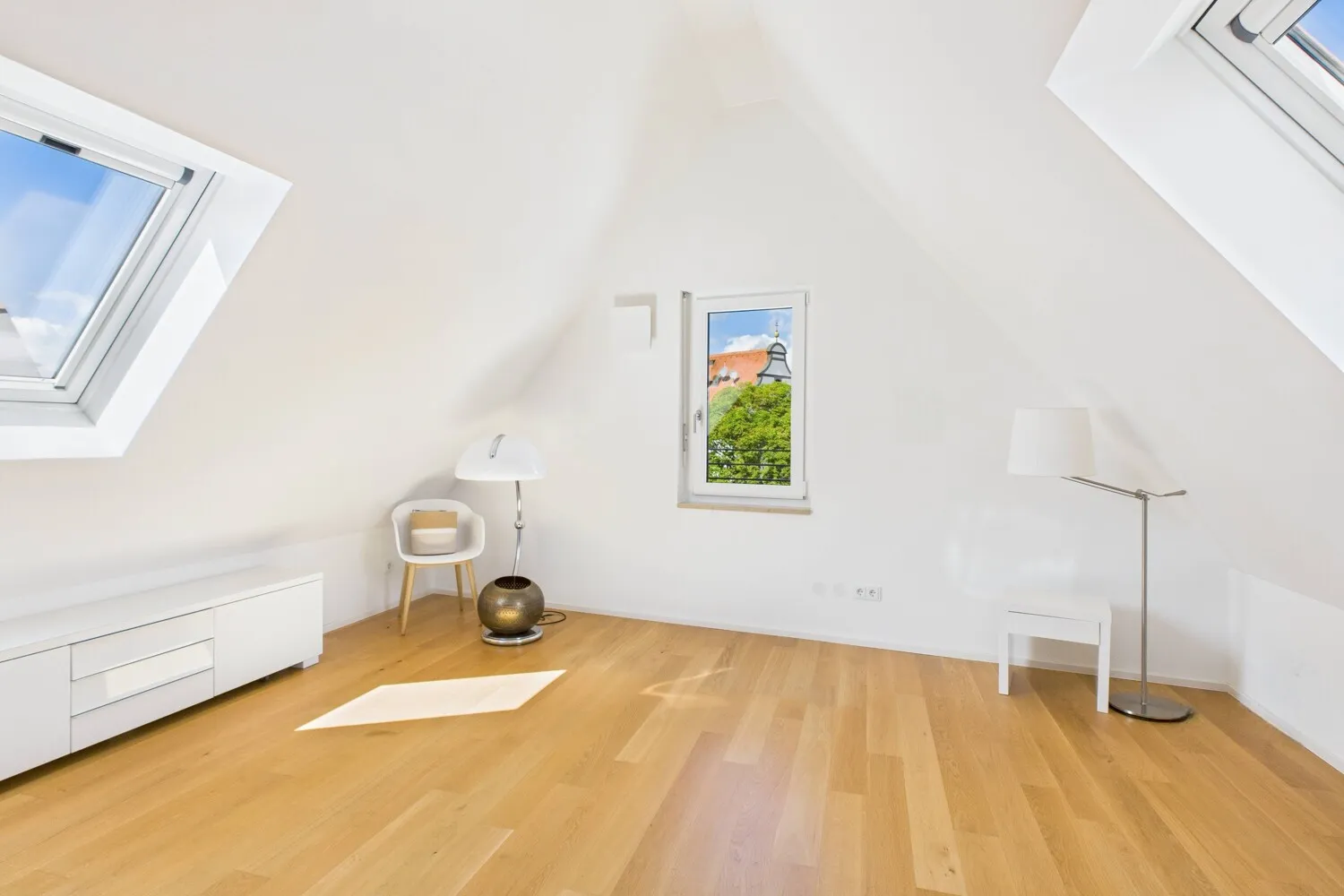 Ascensor directo al apartamento de lujo, cerca de la catedral.