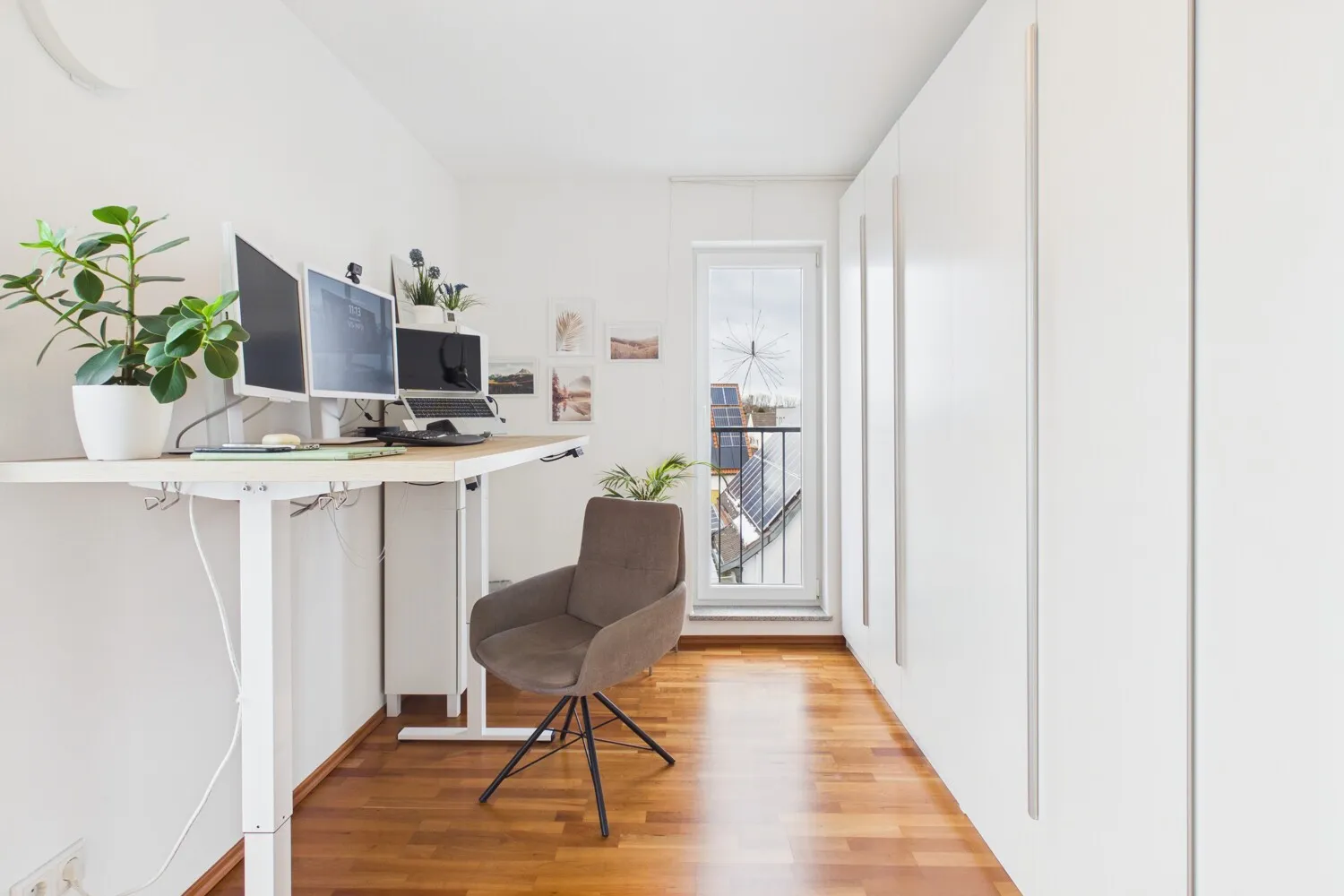 Barrierefreies Penthouse mit energieeffizienter Bauweise und großzügiger Dachterrasse in ruhiger Wohnlage