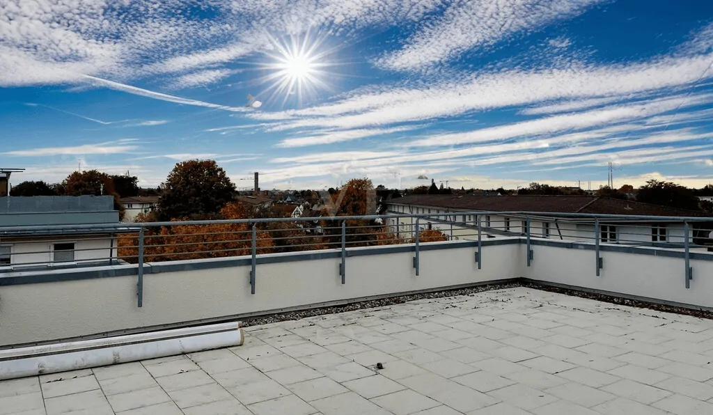 Lichtdurchflutete Maisonette mit Wintergarten und großzügiger Dachterrasse
