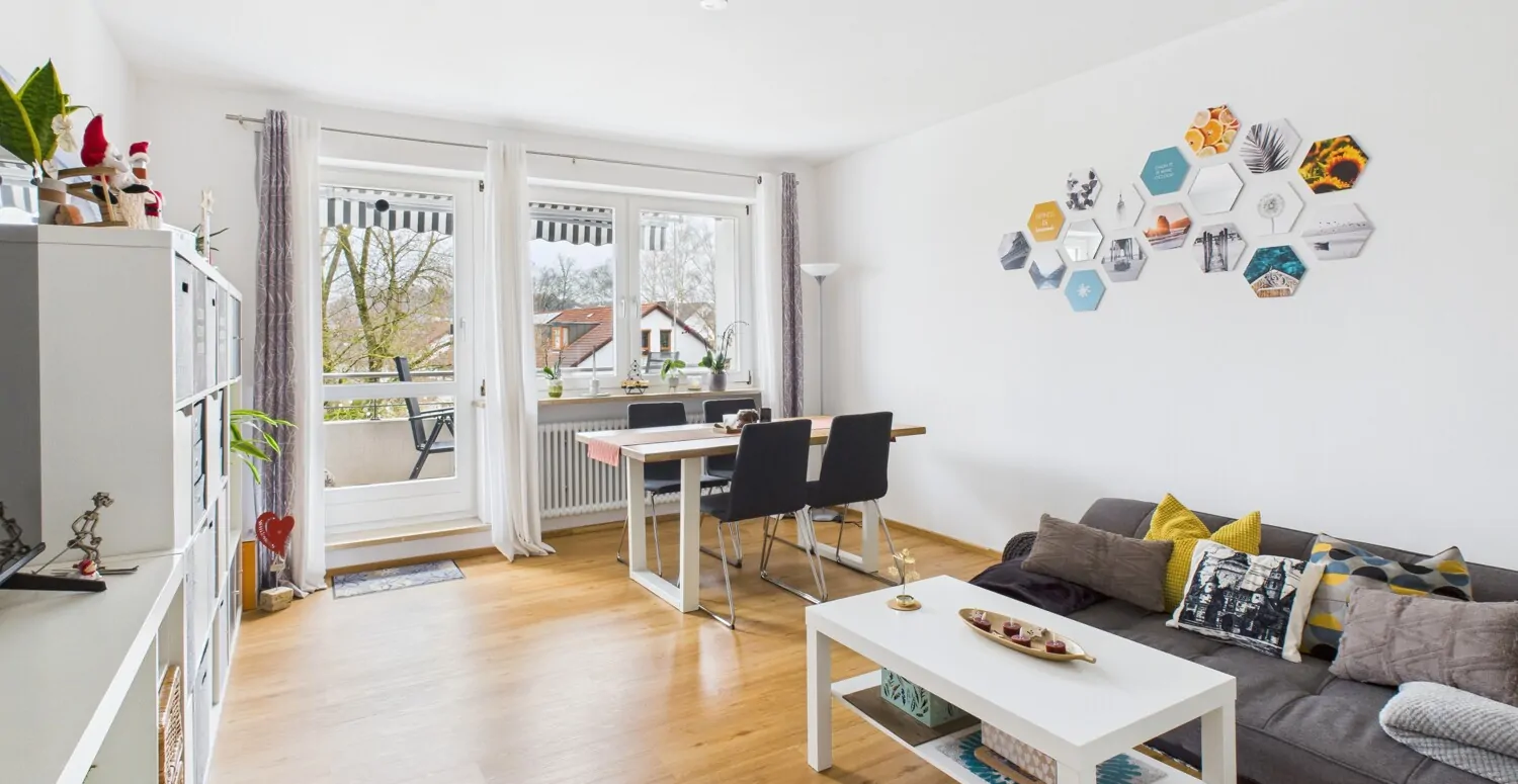 Attraktive Kapitalanlage: Kernsanierte 2-Zimmer-Wohnung mit Tiefgarage