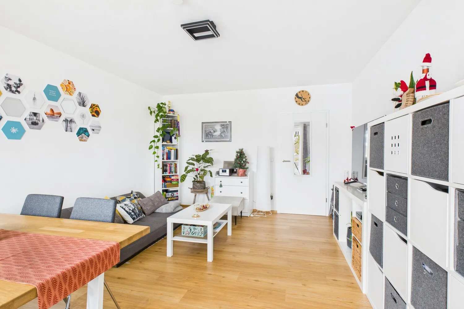 Attraktive Kapitalanlage: Kernsanierte 2-Zimmer-Wohnung mit Tiefgarage