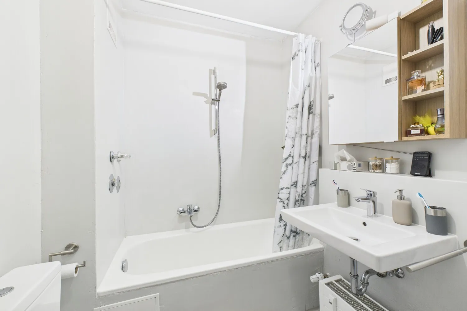 Attraktive Kapitalanlage: Kernsanierte 2-Zimmer-Wohnung mit Tiefgarage