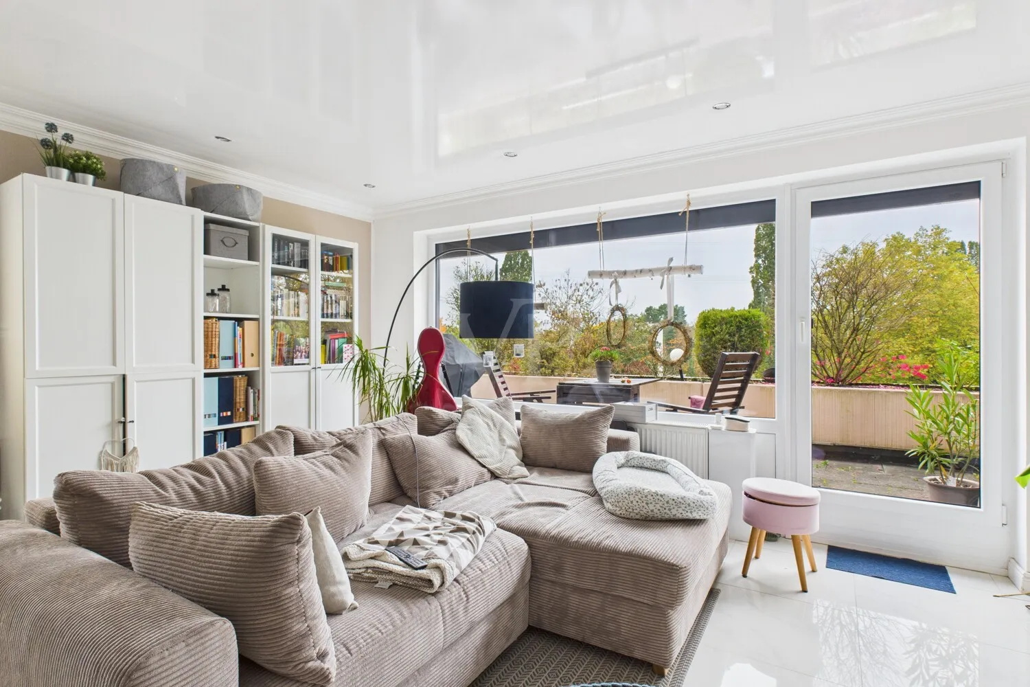 Elegant Wohnen über den Dächern von Neusäß – sofort bezugsbereit