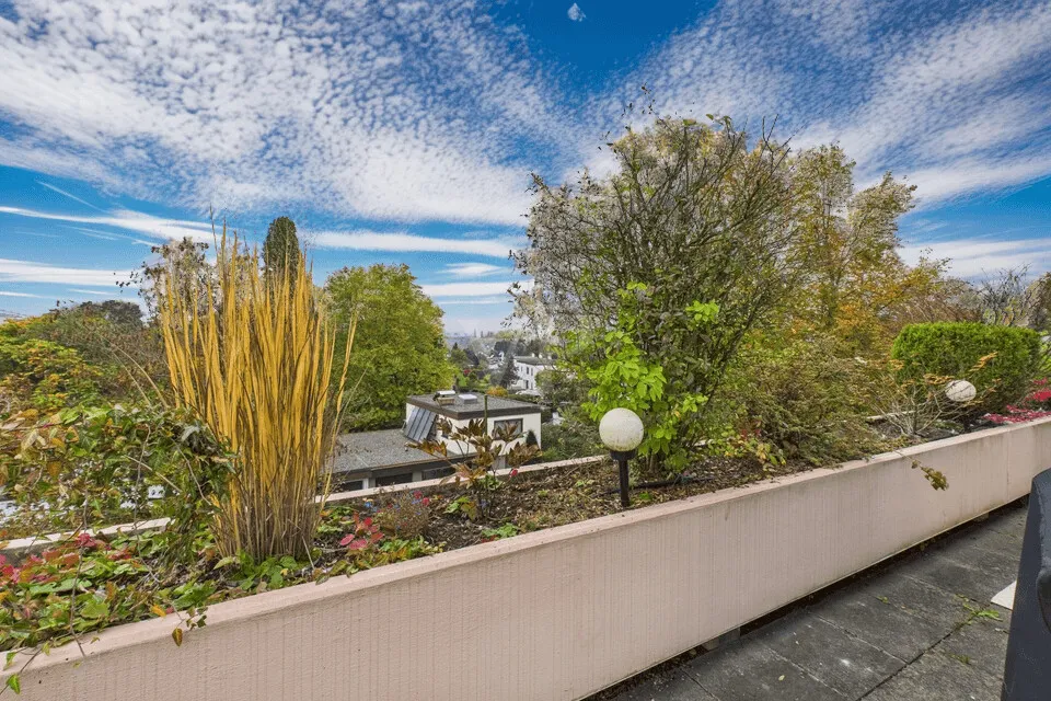 Elegant Wohnen über den Dächern von Neusäß – sofort bezugsbereit