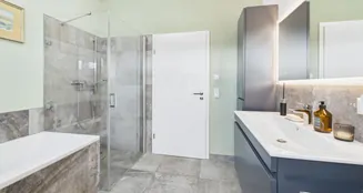 von_poll_real_estate_property_25122158_image_5