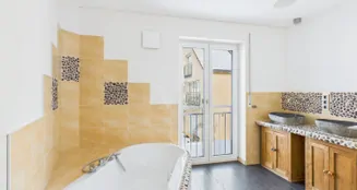 von_poll_real_estate_property_26122007_image_5