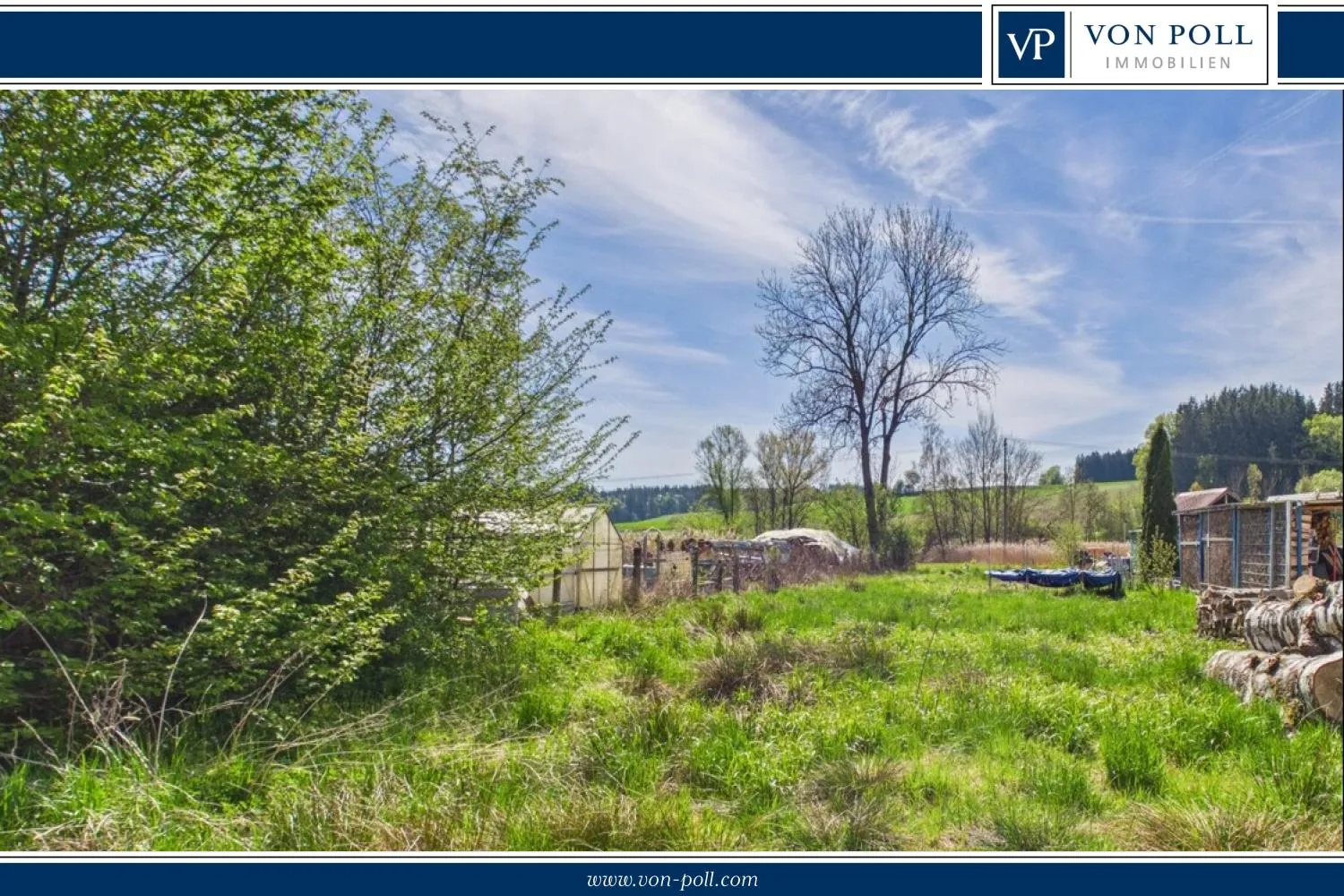 Spacious plot of land in the second row with unobstructed views