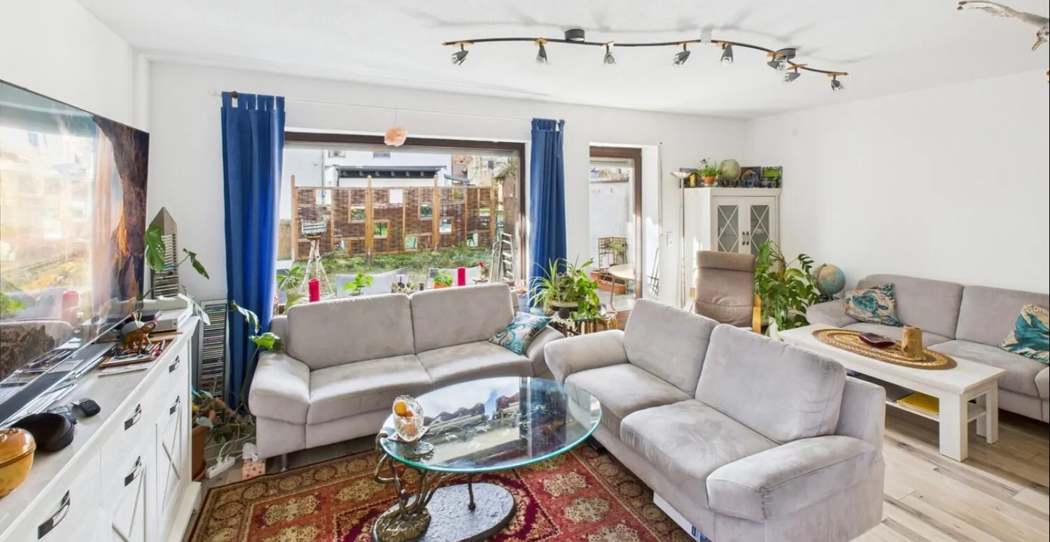 Raum für neues Familienleben - Doppelhaushälfte mit Garten