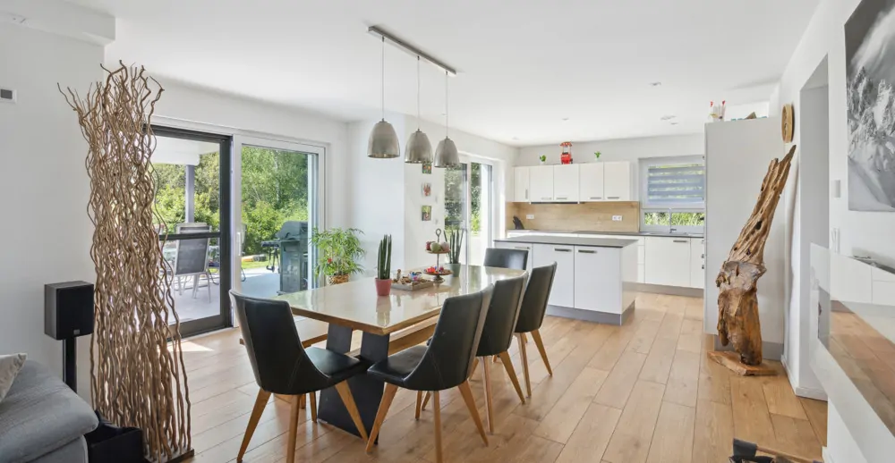 Autark, neuwertig und einzugsbereit!