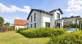 von_poll_real_estate_property_25122162_image_0