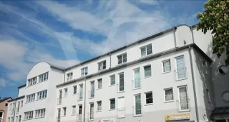 von_poll_real_estate_property_26122002_image_1