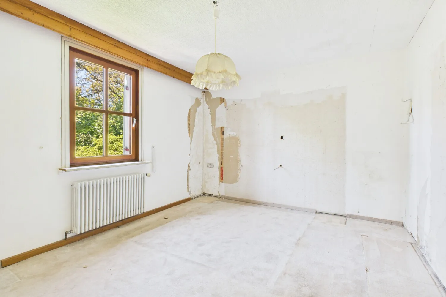 Urbanes Leben am Schäfflerbach mit Balkon und Gestaltungspotenzial