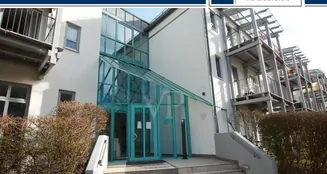 von_poll_real_estate_property_26122004_image_0