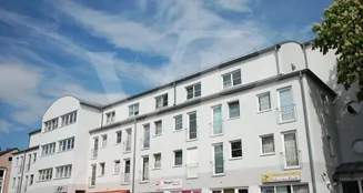 von_poll_real_estate_property_26122001_image_2