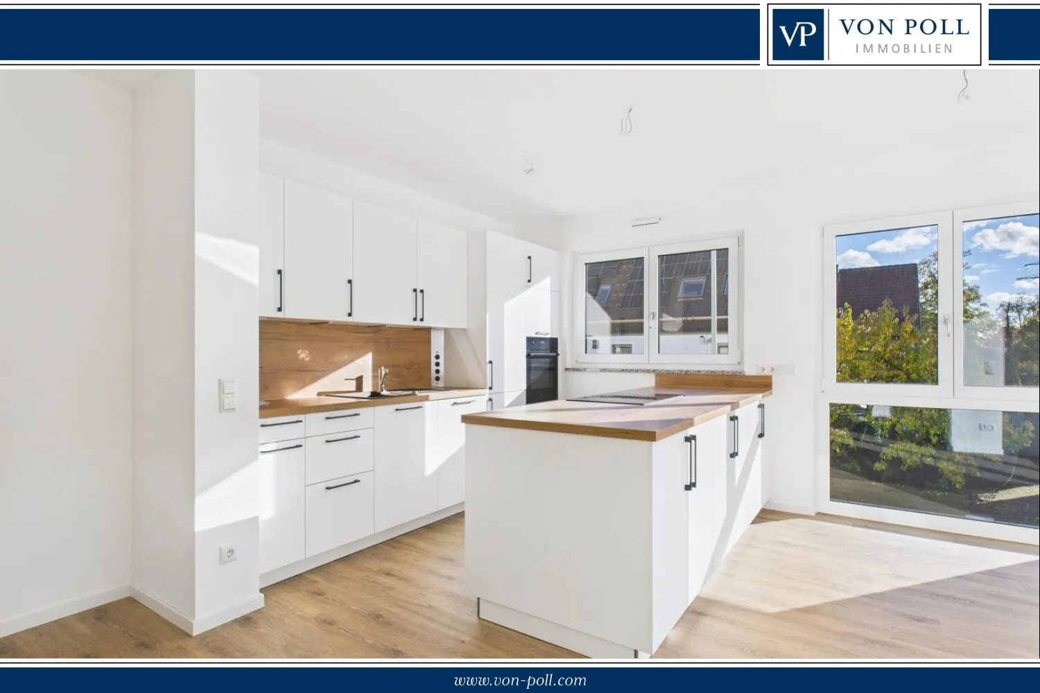 Offen-gestaltete 2-Zimmer-Wohnung mit Eckbalkon in Leitershofen