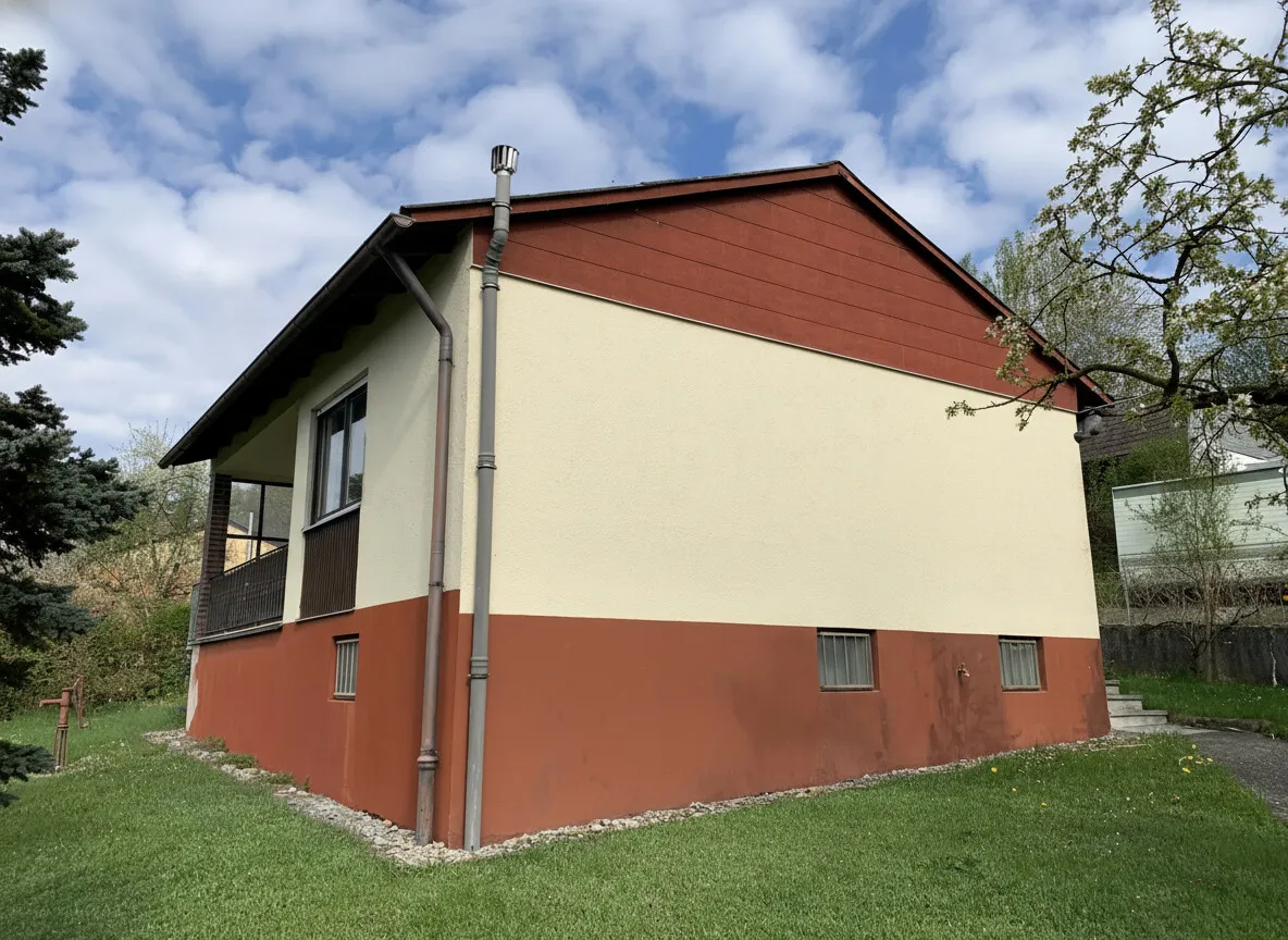 Charmantes Wochenendhaus mit Blick ins Grüne in ruhiger Lage