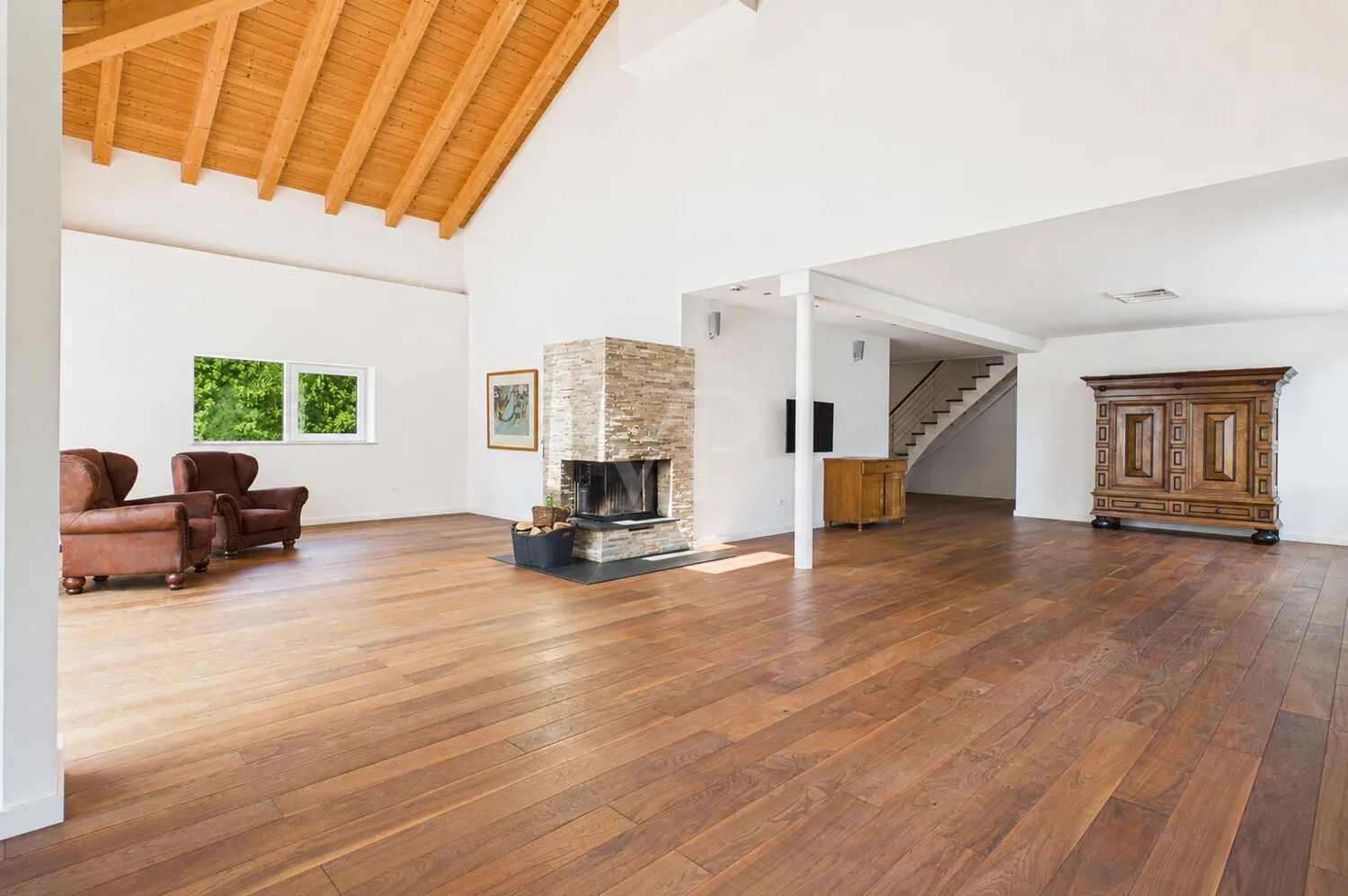 Repräsentative Villa mit parkähnlichem Grundstück am Kobelhang