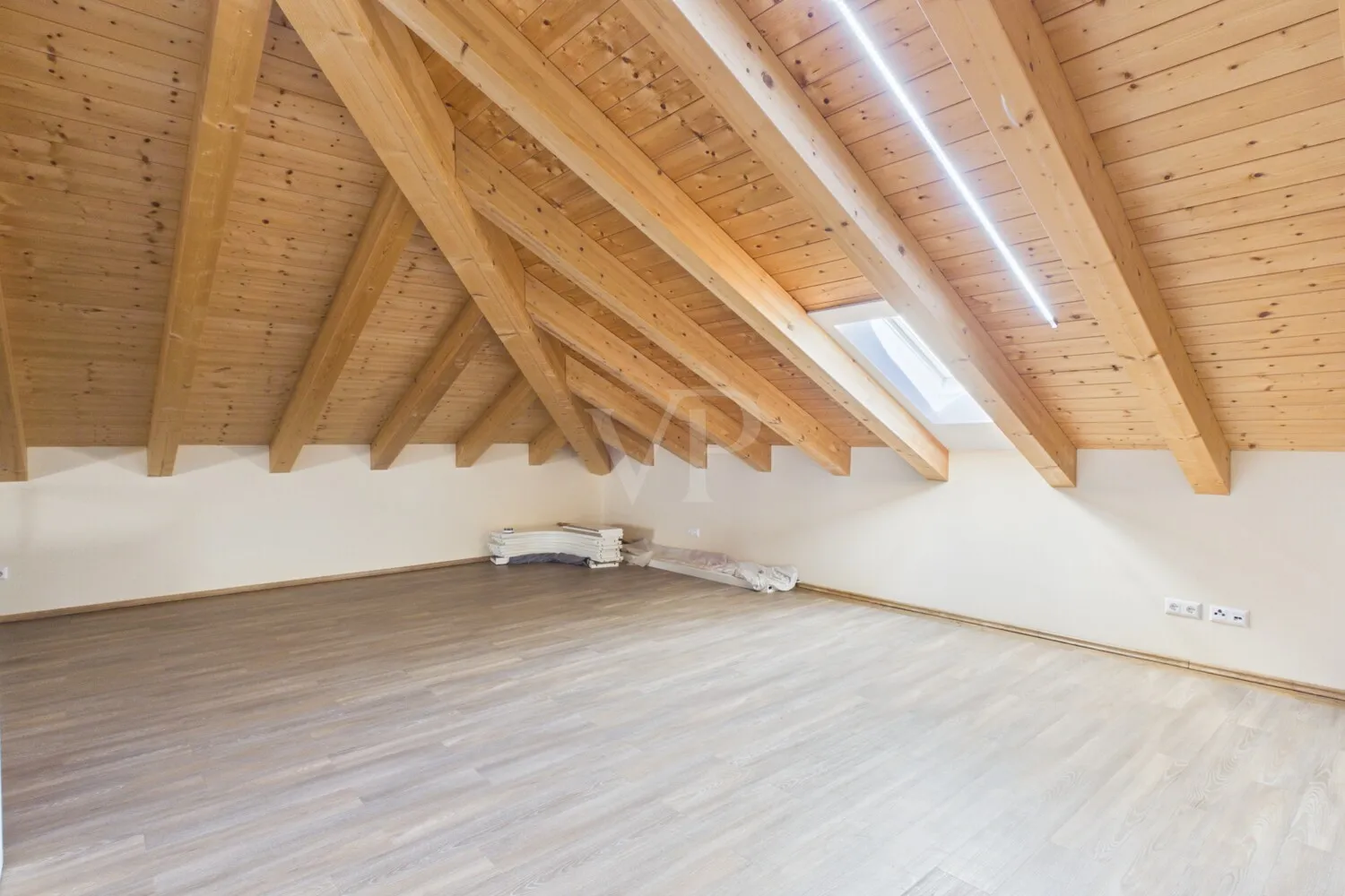 Repräsentative Villa mit parkähnlichem Grundstück am Kobelhang